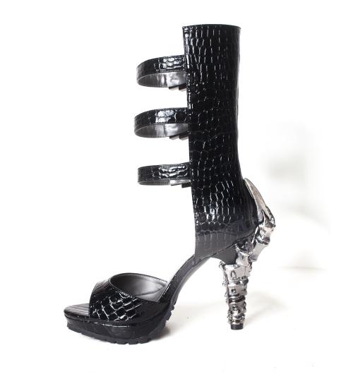 ARIA (In Black) High-Fashion shoes